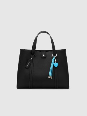 Knotty Charm